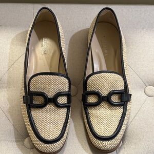 Kenneth Cole Women's Cream and Black Loafers